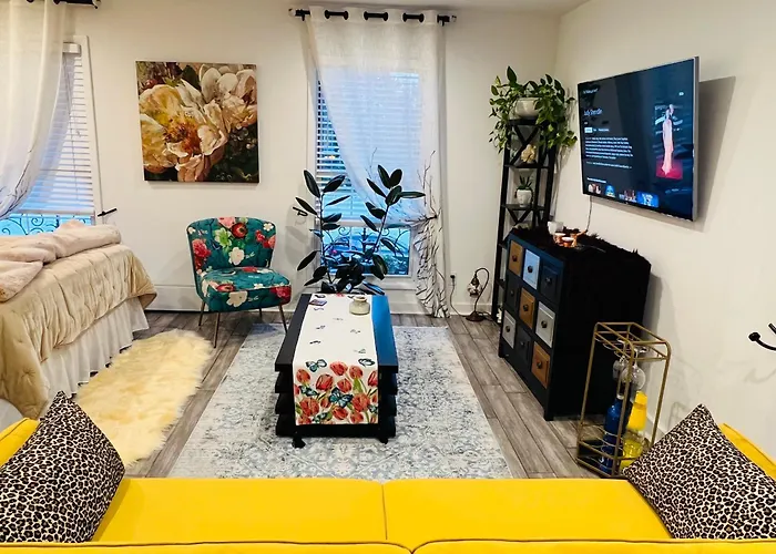 Eleni\'S Charming Studio
